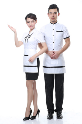 高效與清涼 快餐西餐廳服務員夏裝工作制服的設計與選擇